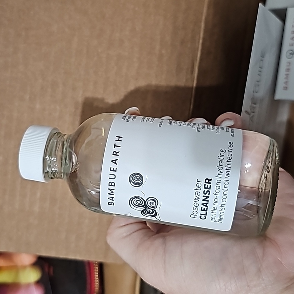 Bambu Earth Rosewater cleaner